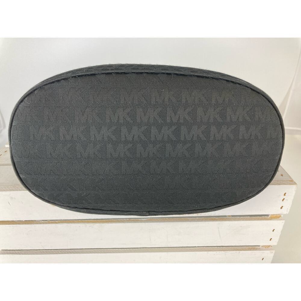 MICHAEL KORS, LARGE BLACK SIGNATURE CANVAS SHOULDER BAG - Picture 7 of 16